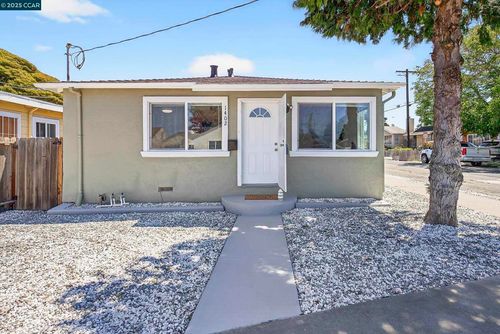 1402 25th St, Richmond, CA, 94806-4512 | Card Image