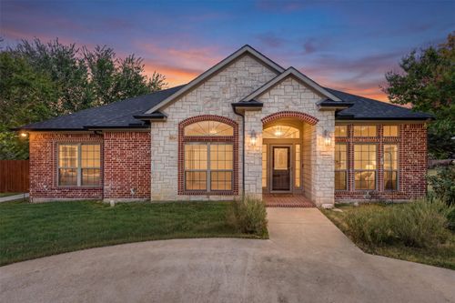 1010 Williams St, Ennis, TX, 75119-7696 | Card Image