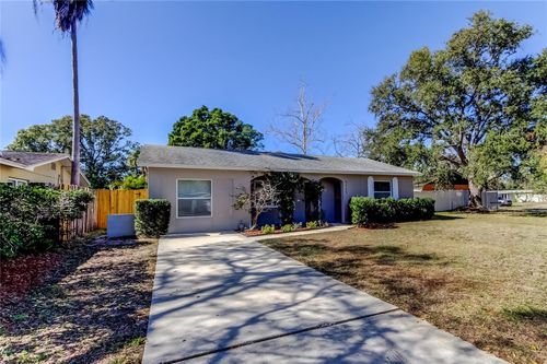 5525 Pine Cir Ne, ST PETERSBURG, FL, 33703-2507 | Card Image