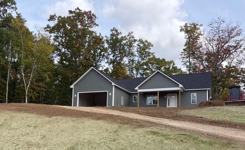 7 Ridge Ter, North Berwick, ME, 03906-6927 | Card Image