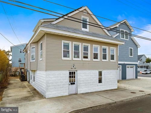 450 Dock Rd, Beach Haven, NJ, 08008-1831 | Card Image