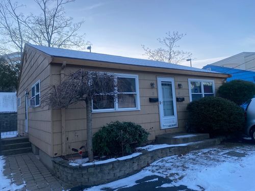 21-21 Highland Ter, Needham, MA, 02494-3013 | Card Image