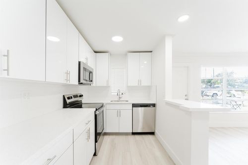 apt-1-4-3420 Ne 16th Ter, Pompano Beach, FL, 33064-6295 | Card Image