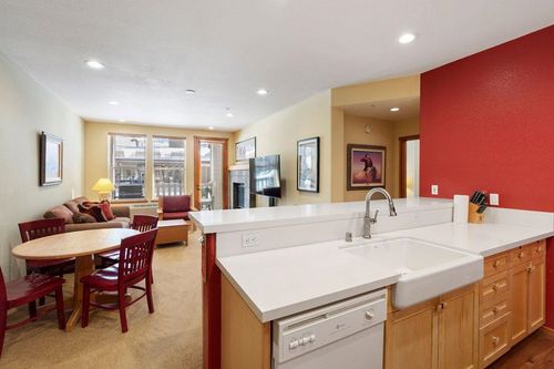 714-201 Shirley Canyon Rd, Olympic Valley, CA, 96146-1020 | Card Image