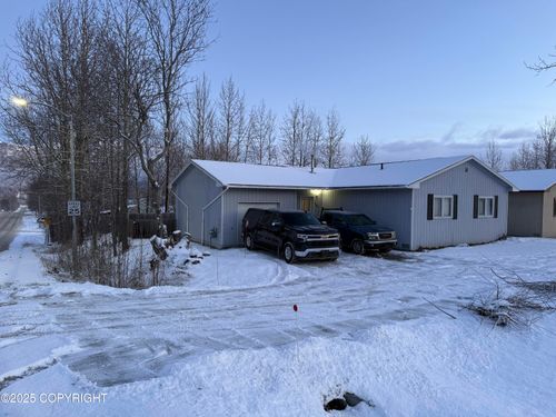 567 N Glenn Hwy, Palmer, AK, 99645-9570 | Card Image