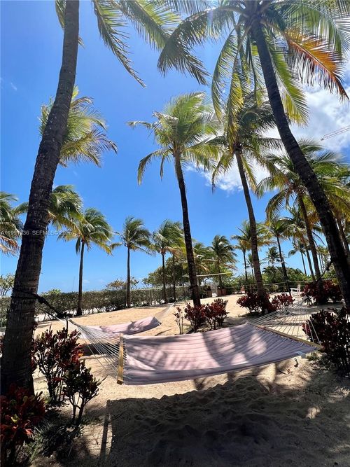 apt-214-9172 Collins Ave, Surfside, FL, 33154-3158 | Card Image