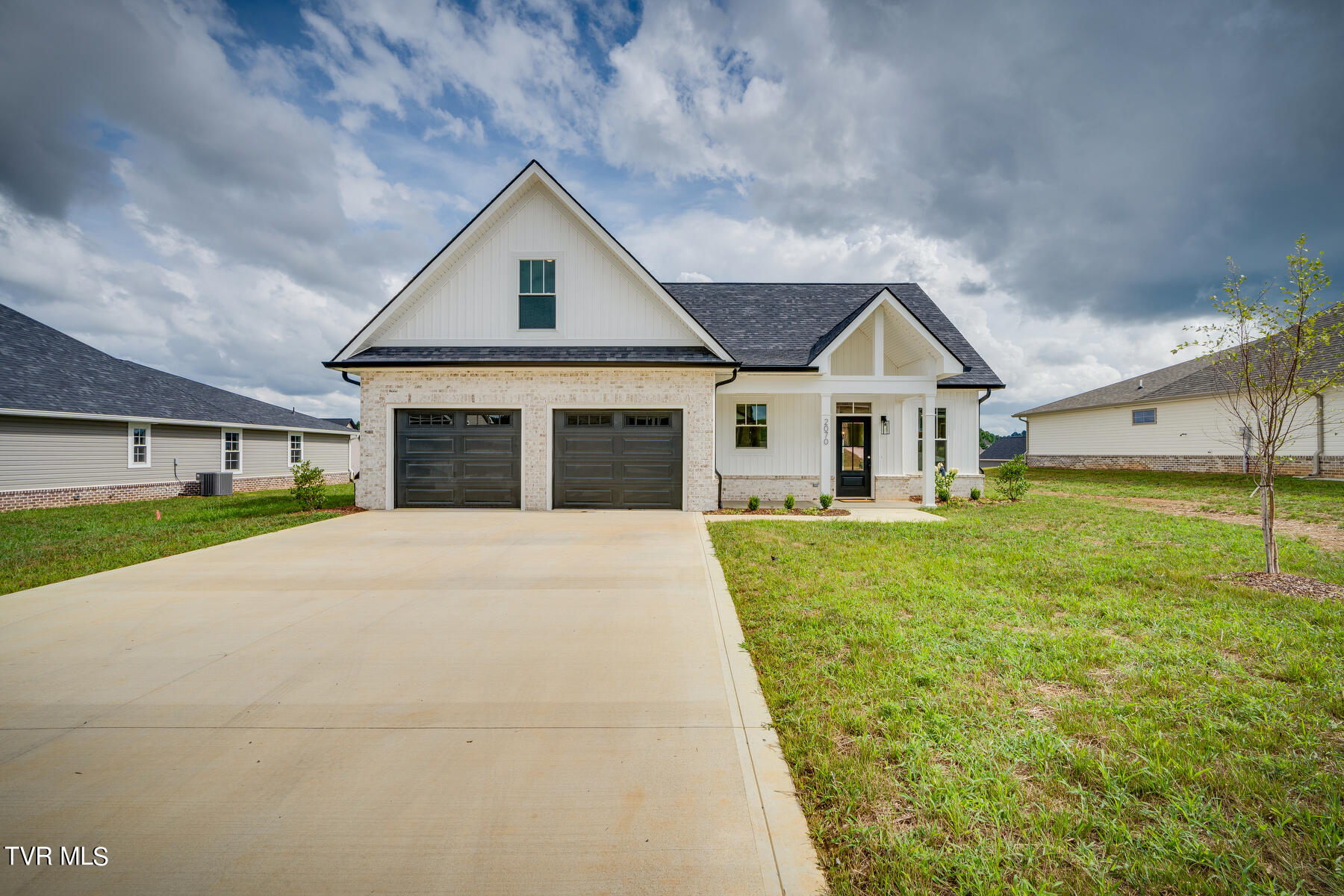 Presley Xing, Jonesborough, TN 37659