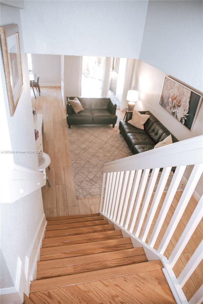 10919 Nw 67 Th Ter, House other with 4 bedrooms, 3 bathrooms and null parking in Doral FL | Image 25