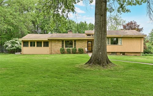 10595 Crest Rd, Wexford, PA, 15090-9445 | Card Image