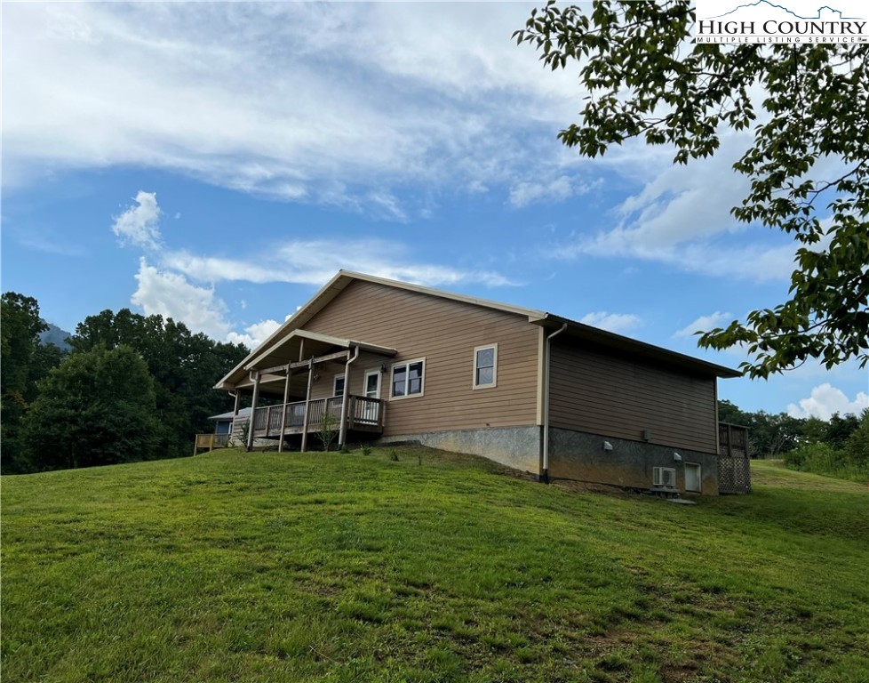 Church Farm Rd, Newland, NC 28657