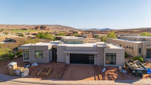 3172 S Red Sands Way, Hurricane, UT, 84737-3111 | Card Image
