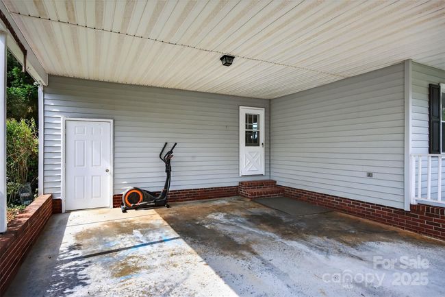 Carport | Image 11
