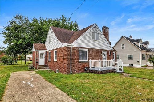 79 Martin Rd, Lackawanna, NY, 14218-2705 | Card Image