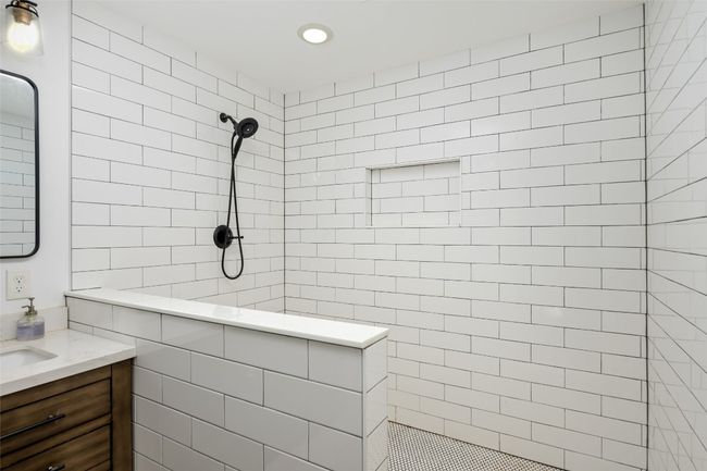 6317 Gato Path, House other with 3 bedrooms, 3 bathrooms and 5 parking in Austin TX | Image 28