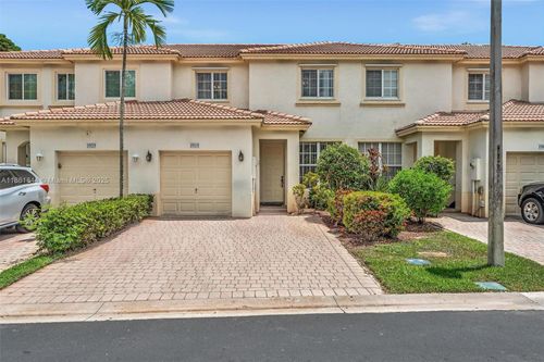 1915 Nw 79th Ter, Pembroke Pines, FL, 33024-3679 | Card Image