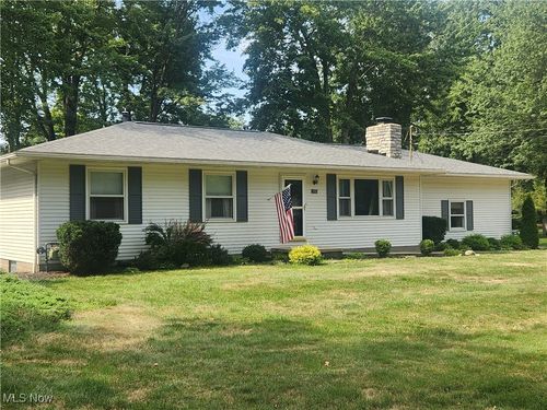 1098 Beechwood Dr, Tallmadge, OH, 44278-2502 | Card Image