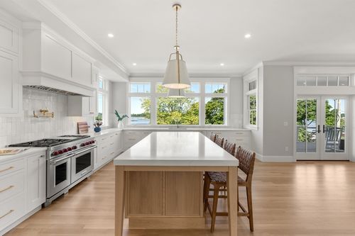 154 Otis St, Hingham, MA, 02043-4502 | Card Image
