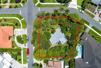 399 Ne 8th Street, House other with 2 bedrooms, 2 bathrooms and null parking in Boca Raton FL | Image 3