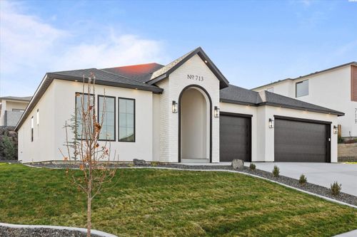 713 Mara Loop, Richland, WA, 99352-5562 | Card Image