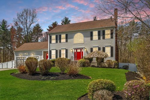 275 Whippoorwill Dr, Raynham, MA, 02767-1198 | Card Image