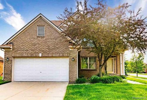 49865 Cranberry Creek Dr, Macomb, MI, 48042-4647 | Card Image