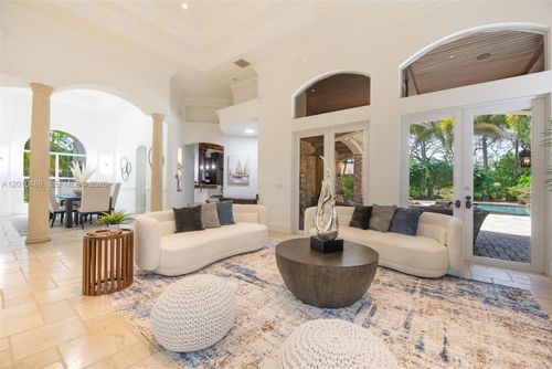 16740 Berkshire Ct, Southwest Ranches, FL, 33331-1331 | Card Image