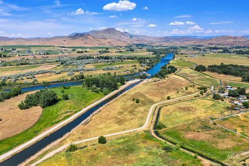 TBD Meyer Ln Lot 2, Emmett, ID, 83687 | Card Image