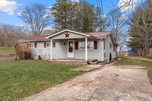 548 New England Ridge Road, Washington, WV, 26101 | Card Image