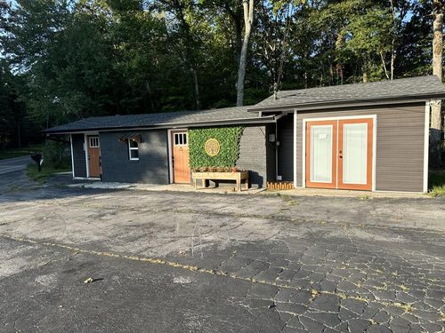 3759 Dunbar Rd, Crossville, TN, 38572-6755 | Card Image