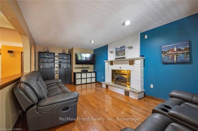 862 Old Colony Rd, House other with 4 bedrooms, 4 bathrooms and 6 parking in Kingston ON | Image 13