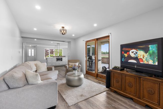 5270 Trafalgar St, House other with 5 bedrooms, 3 bathrooms and 6 parking in Dorchester ON | Image 14
