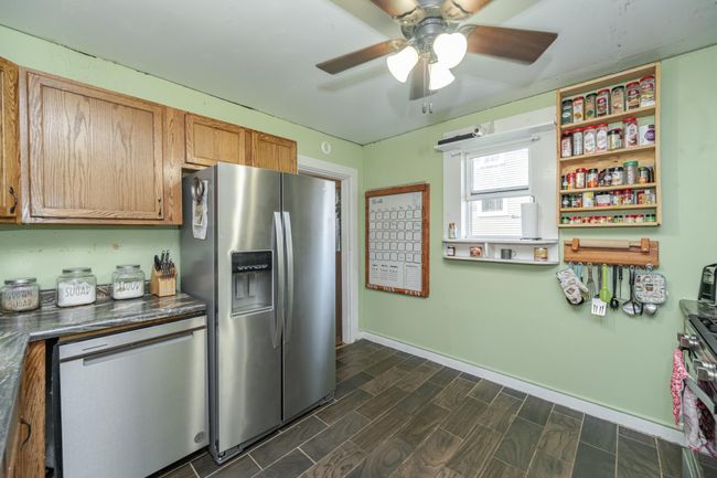 Kitchen | Image 12