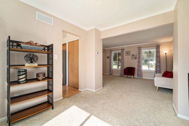 4453 Willow Creek Dr, House other with 4 bedrooms, 2 bathrooms and null parking in Troy MI | Image 5