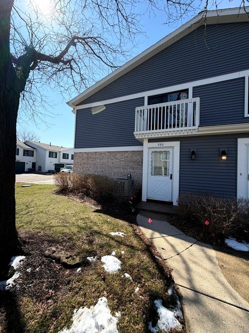 380 Pierce Ct, Vernon Hills, IL, 60061-1320 | Card Image