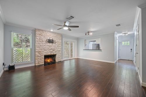 6727 Old Quarry Ln, Austin, TX, 78731-4168 | Card Image