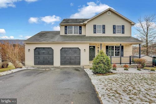 322 Dogwood Ln, WOMELSDORF, PA, 19567-9779 | Card Image