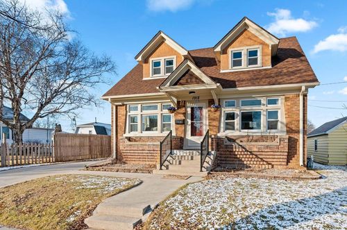 1918 S 16th Street, Sheboygan, WI, 53081 | Card Image