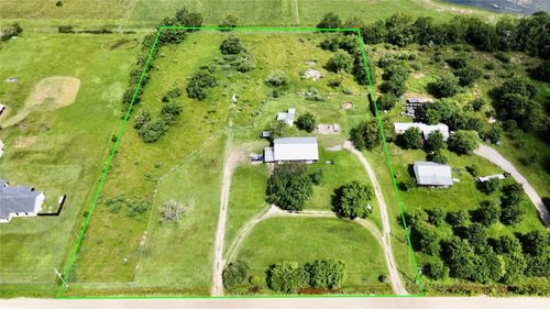 9218 E Creek Bend Dr, Needville, TX, 77461-8685 | Card Image