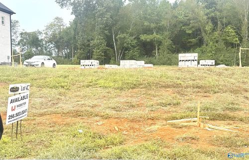 233 Oakland View Dr, Brownsboro, AL, 35741-8705 | Card Image