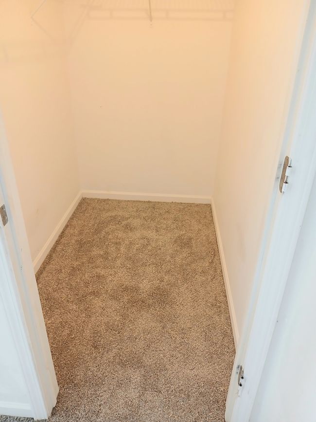 313 Manning Dr, Townhouse with 3 bedrooms, 3 bathrooms and 4 parking in DeKalb IL | Image 27
