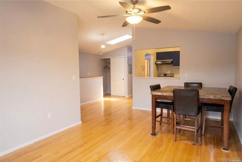 82-73 Country Pointe Cir, Queens Village, NY, 11427-3003 | Card Image