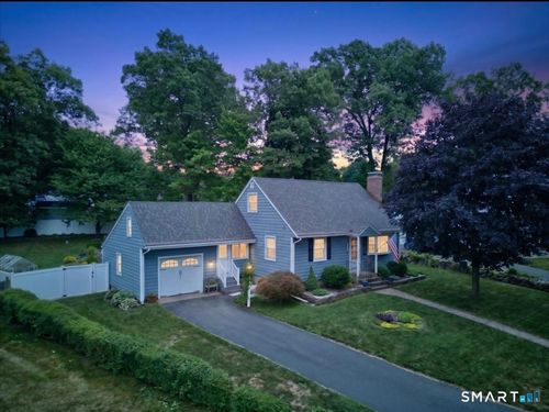 127 Helaine Rd, Manchester, CT, 06042-3356 | Card Image