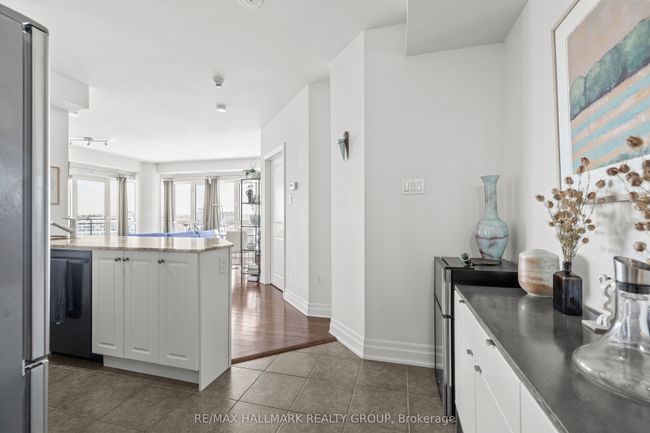 1304 - 90 Landry St, Condo with 2 bedrooms, 2 bathrooms and null parking in Vanier ON | Image 5