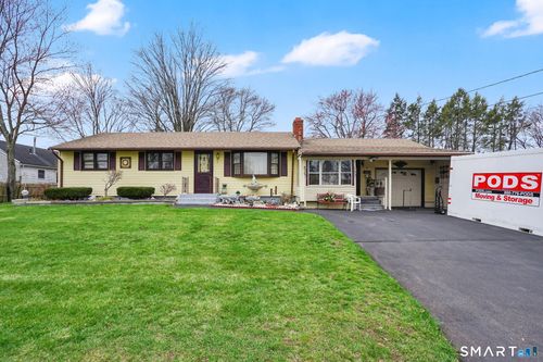 3 Riviera Dr, Enfield, CT, 06082-3033 | Card Image