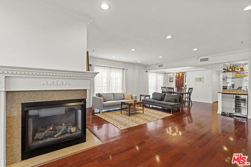 ph1-11826 Dorothy St, Los Angeles, CA, 90049-5599 | Card Image