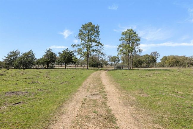 8232 Fm 2145, Home with 3 bedrooms, 3 bathrooms and null parking in Ledbetter TX | Image 24