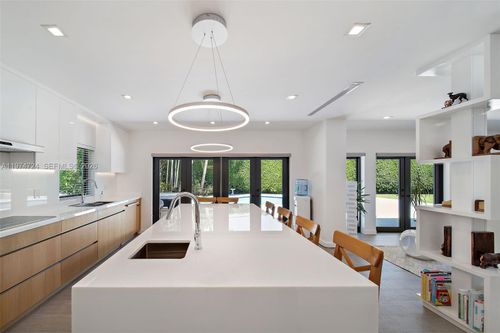 1117 Alfonso Ave, Coral Gables, FL, 33146-3209 | Card Image