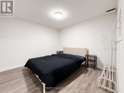 82 Radwell Cres Crescent, Toronto (Milliken), ON, M1V2J5 | Card Image