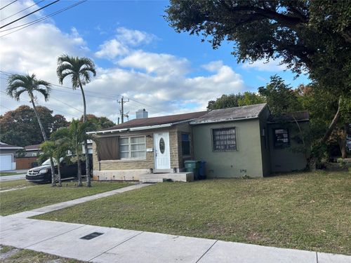 1001 Ne 33rd St, Oakland Park, FL, 33334-2717 | Card Image
