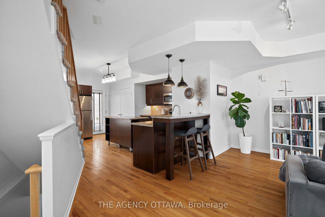 1 - 4 Sherbrooke Ave, Condo with 2 bedrooms, 1 bathrooms and 1 parking in Ottawa ON | Image 5